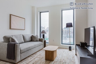 Building Photo - 545 Vanderbilt Ave