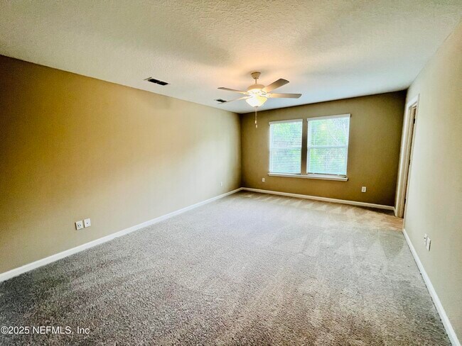 Building Photo - 2657 Sandy Dune Dr