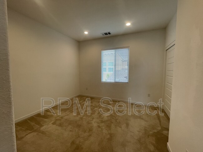 Building Photo - 3568 Troy Dalton St