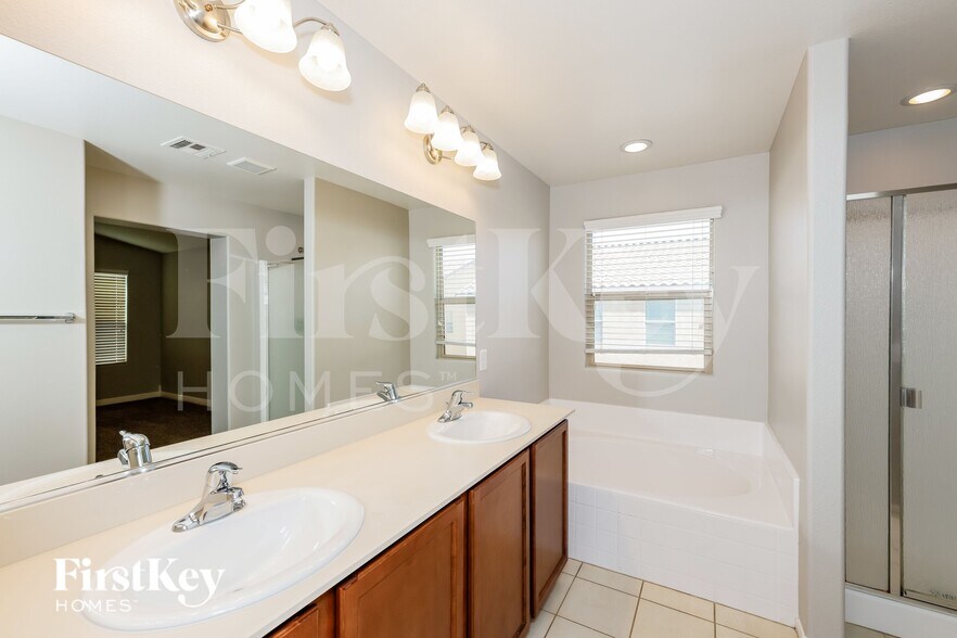 Building Photo - 6726 Mojave Blush Dr