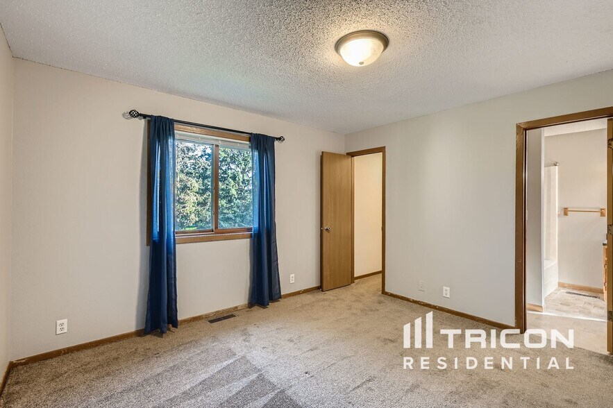 Building Photo - 3120 Teal Ct