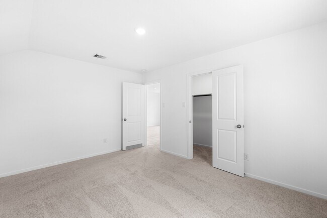 Building Photo - 27219 Henley Rdg Dr