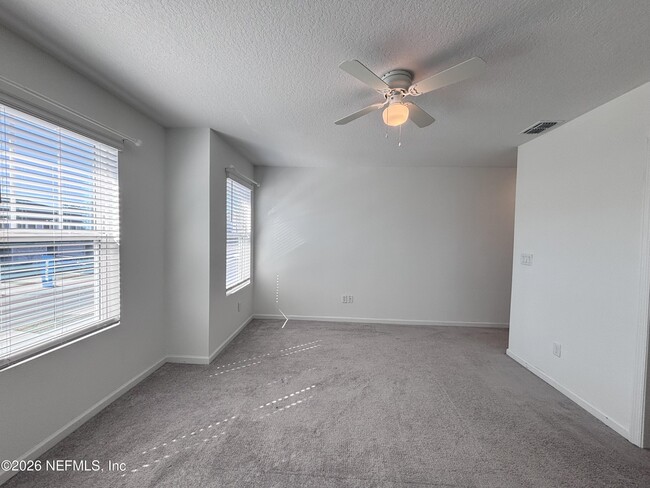 Building Photo - 694 Holly Lks Dr