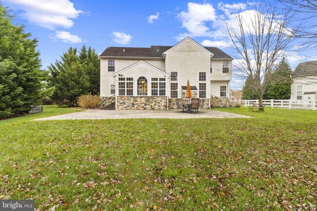 Building Photo - 144 Edgar Rd