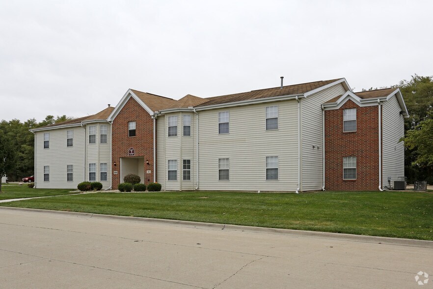 Briarwood II 100 Northfield Dr Normal IL 61761 Apartment Finder