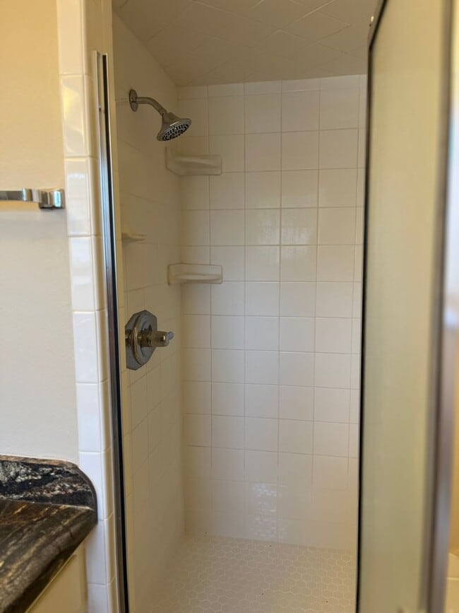 Building Photo - Located close to Bonham Middle School 3/2/2