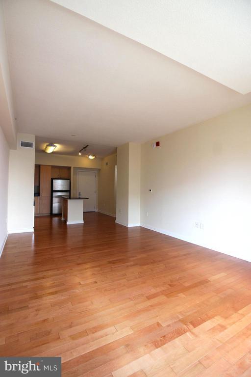 Building Photo - 475 K St NW