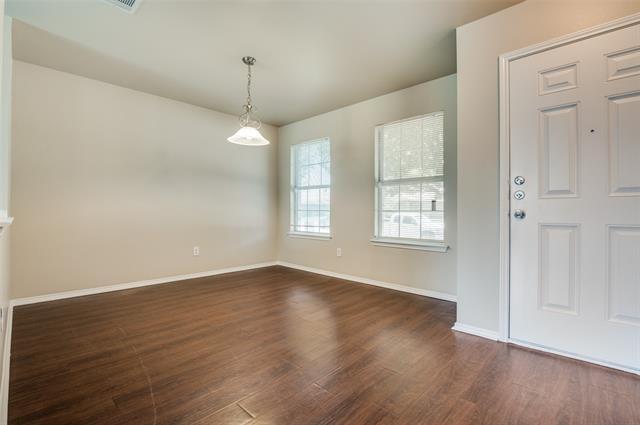 Building Photo - 207 Silver Spur Dr
