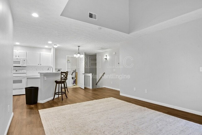 Building Photo - 8439 Grand Trevi Dr