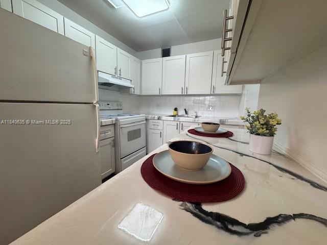 Building Photo - 13550 SW 6th Ct