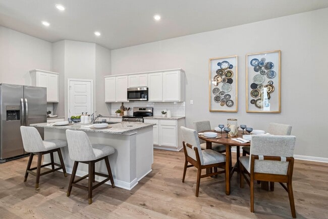 Building Photo - Brand New Amanda Park Townhome | 3 Bed, Private Yard & Modern Finishes