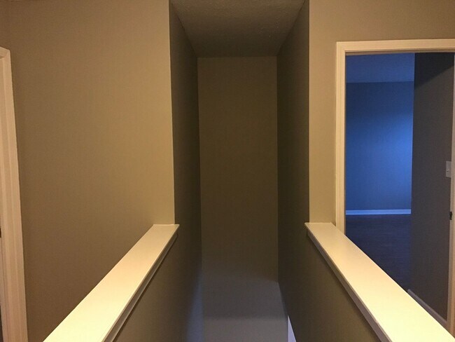 Building Photo - Lawrence Twp - 4 BR home