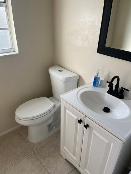 Remodeled 1/2 bath - 745 Lunar Lake Cir