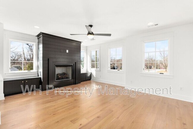 Building Photo - 500 Hobson Chapel Pl