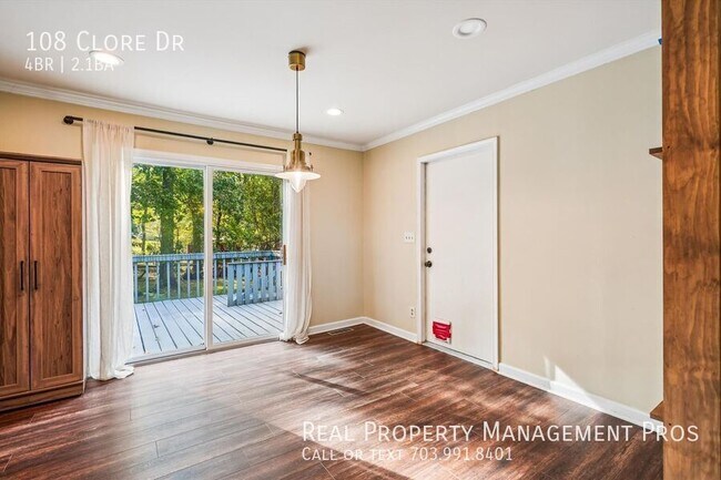 Building Photo - 108 Clore Dr