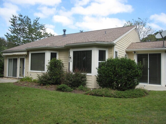 Building Photo - Sun City 55 + Community