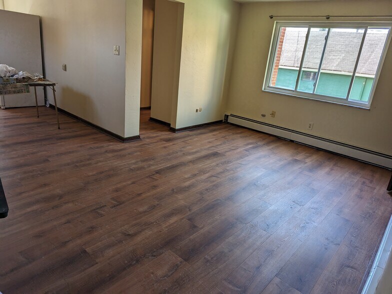 Building Photo - 708 Paul St