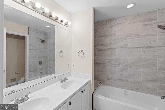 Building Photo - 2978 Mourning Dove Pl