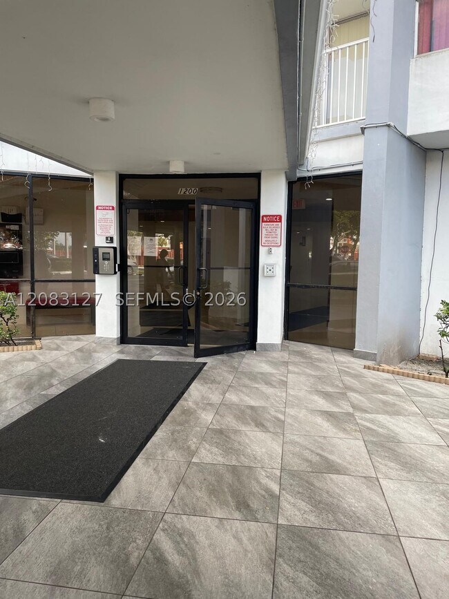 Building Photo - 1200 NE Miami Gardens Dr
