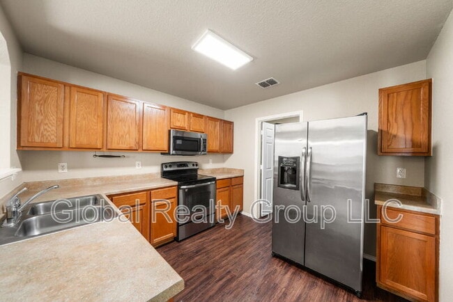 Building Photo - 3722 Longhorn Creek