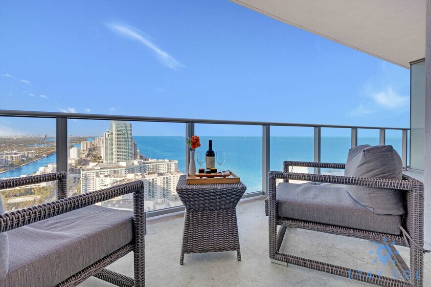 Building Photo - 4111 S Ocean Dr