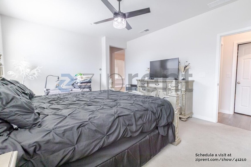Building Photo - 5561 Harcrest Dr