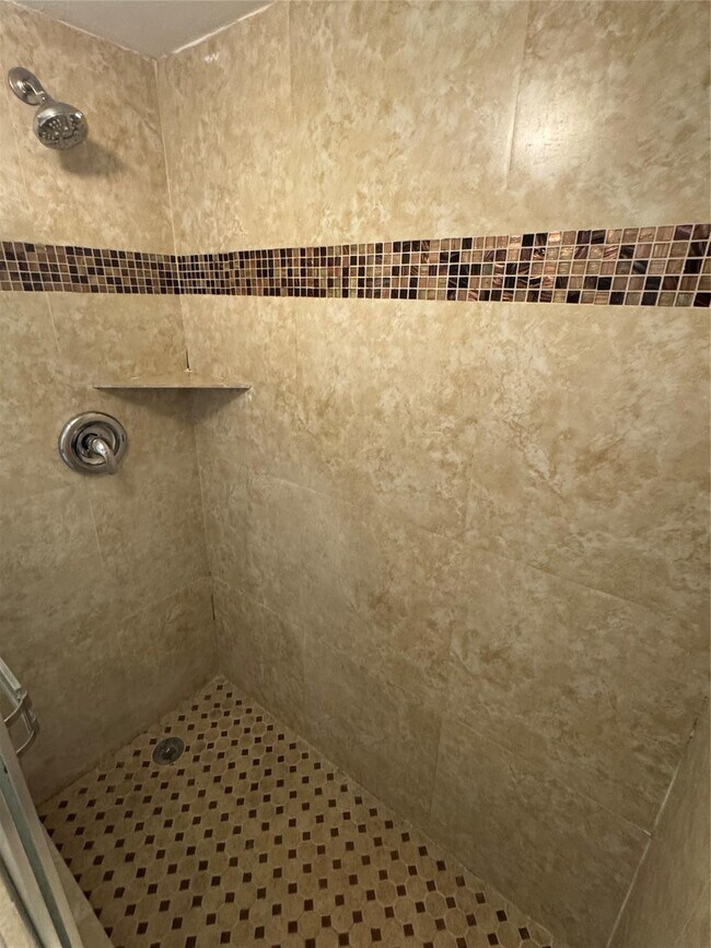 Building Photo - 4384 NW 9th Ave