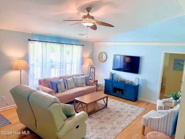 Building Photo - 126 Marcil Ln