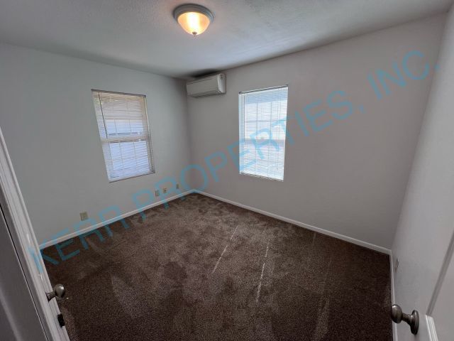 Building Photo - 645 Columbia Ave