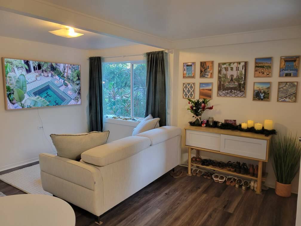 Building Photo - 3033 Seaview Rise
