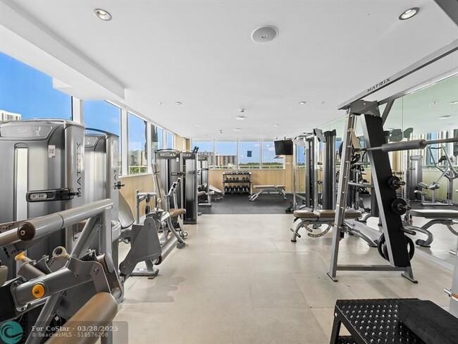 Building Photo - 400 Sunny Isles Blvd