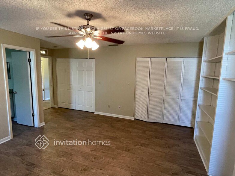 Building Photo - 304 Larkwood Dr