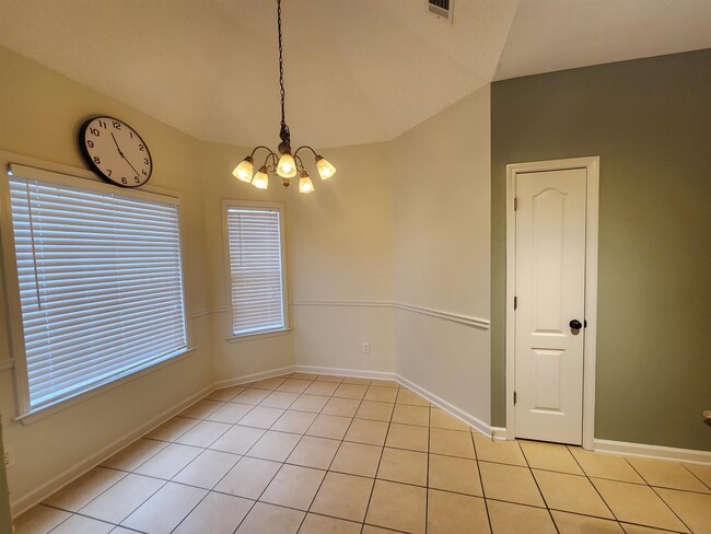 Building Photo - 9333 S Fairmont Cir
