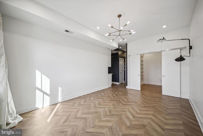 Building Photo - 2012 D St NE