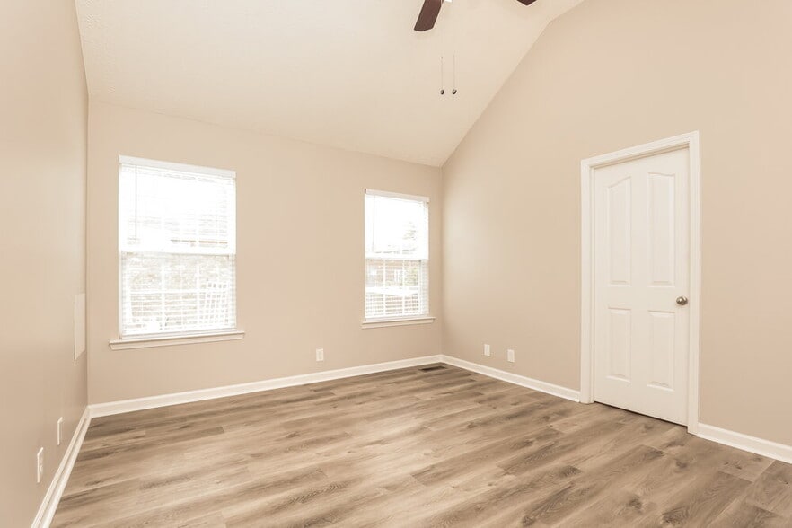 Building Photo - 214 Quanah Parker Trail