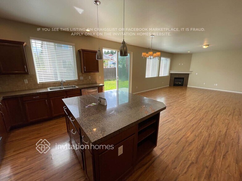 Building Photo - 2020 197th St Ct E