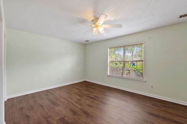 Building Photo - 928 Hunting Horn Wy