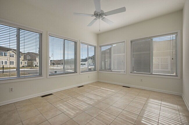 Building Photo - 15 Little Birch Dr