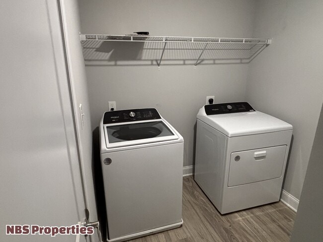 Building Photo - 4867 Ancient Glacier Ln