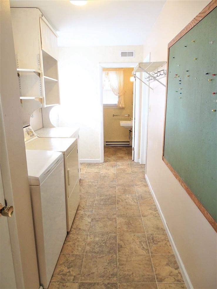 Building Photo - 1357 E Oregon Rd