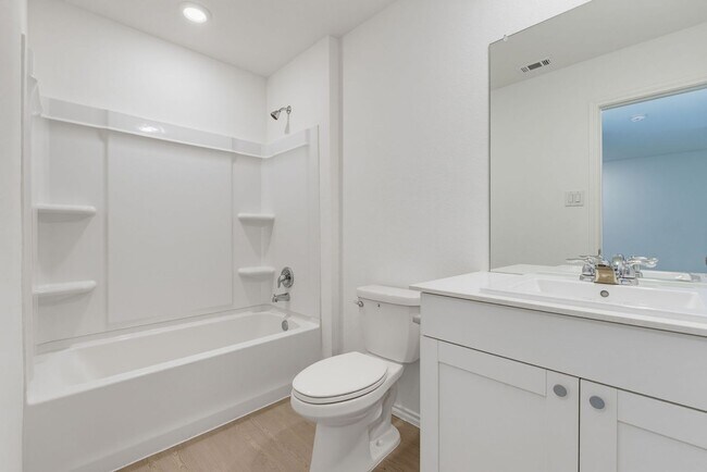 Building Photo - 216 Ayla Marie Cove