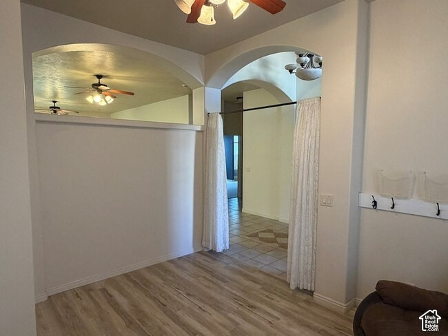 Building Photo - 2596 Hidden Canyon Dr
