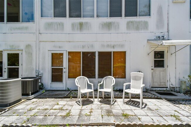 Building Photo - 8220 112th St N