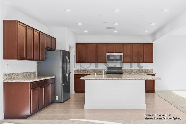 Building Photo - 5584 Howell Mountain Ln