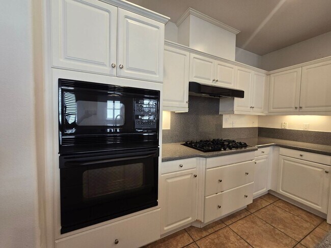 Building Photo - 13512 Scarlet Sage tr