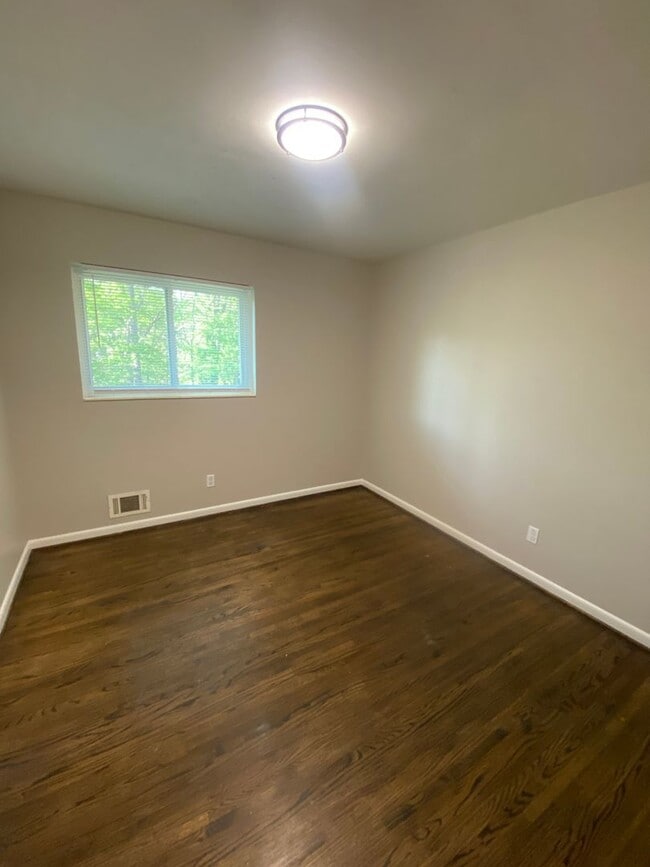 Building Photo - Beautiful 3BR Home – Comfort & Functionality