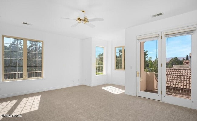 Building Photo - 4690 Aberfeldy Rd