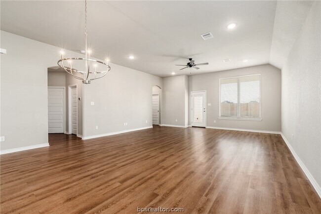 Building Photo - 3421 Utah Ct
