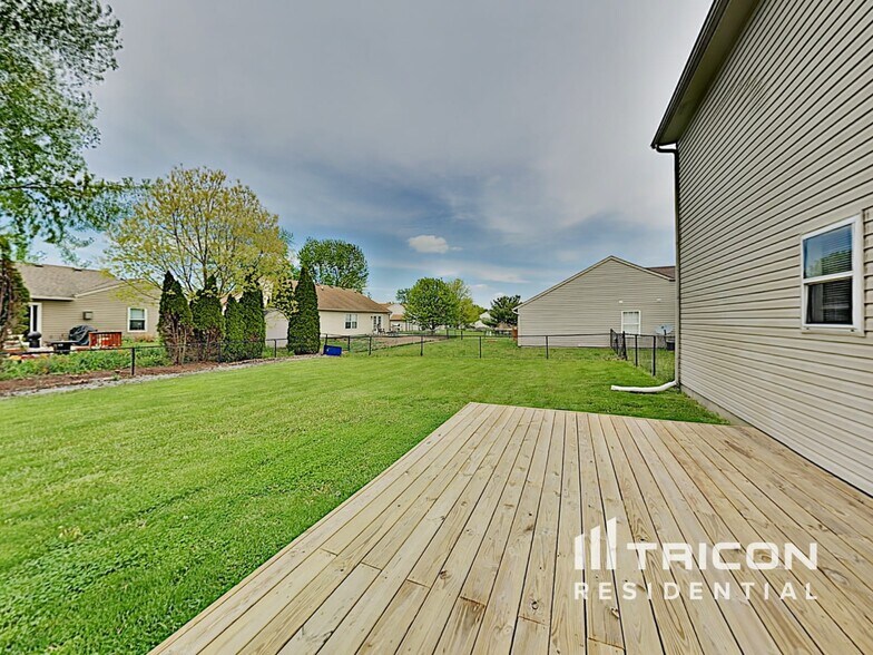 Building Photo - 4066 Knollwood Ave
