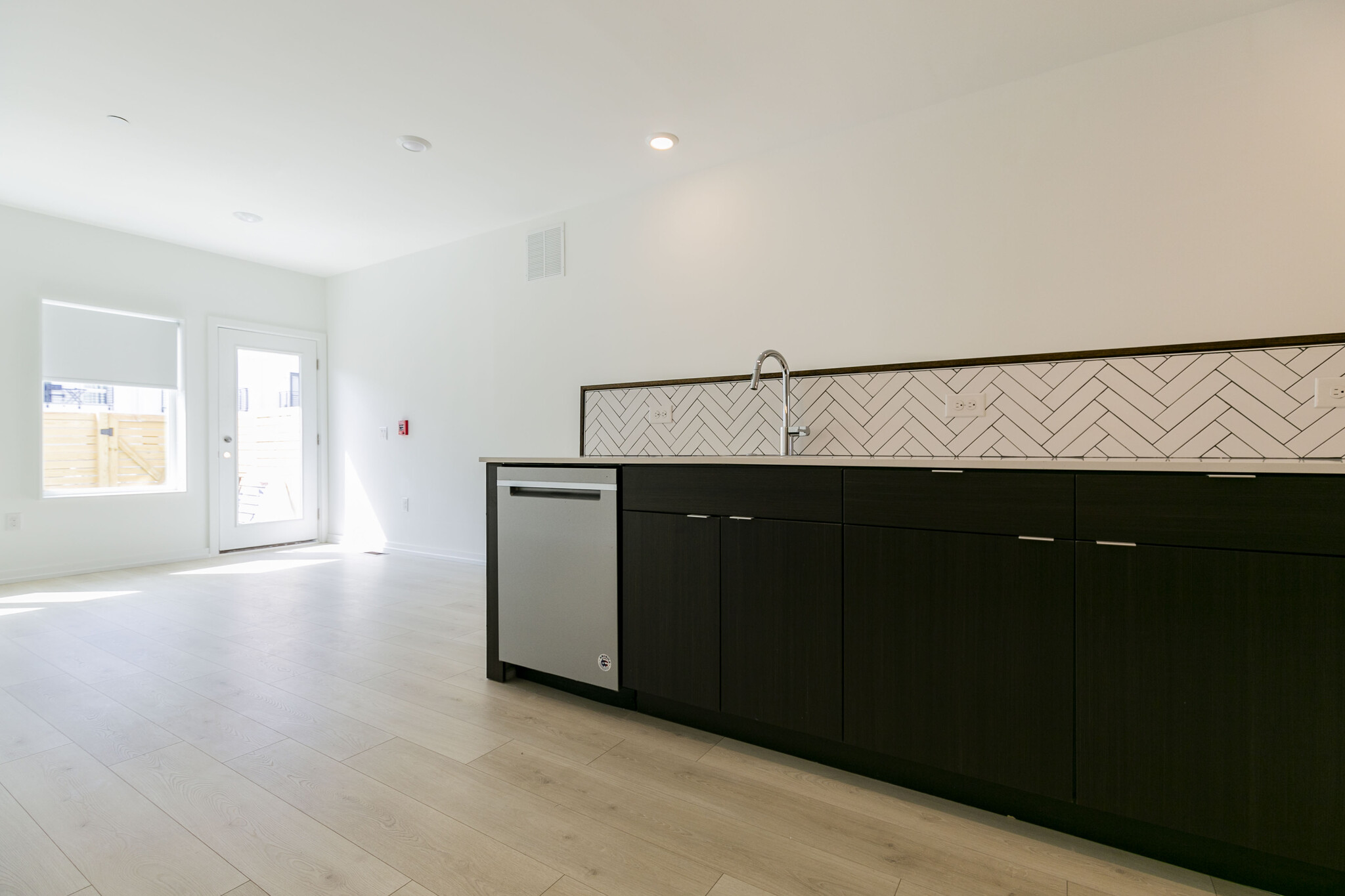 Building Photo - 1245 N 27th St